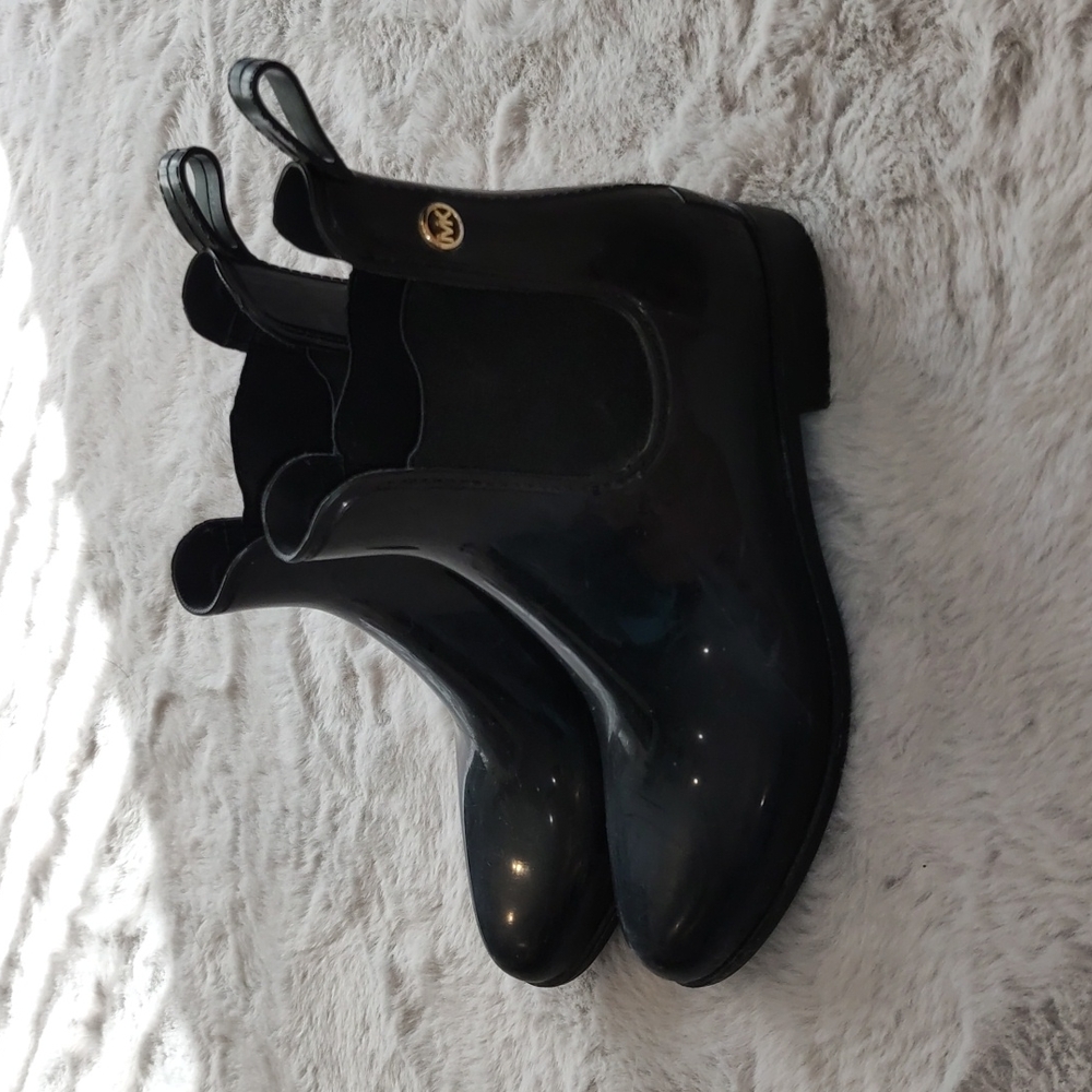 Michael Kors Women's Black Booties sz 8